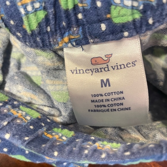 Vineyard Vines Christmas pajamas - Picture 3 of 3